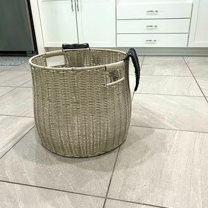 Kids storage basket